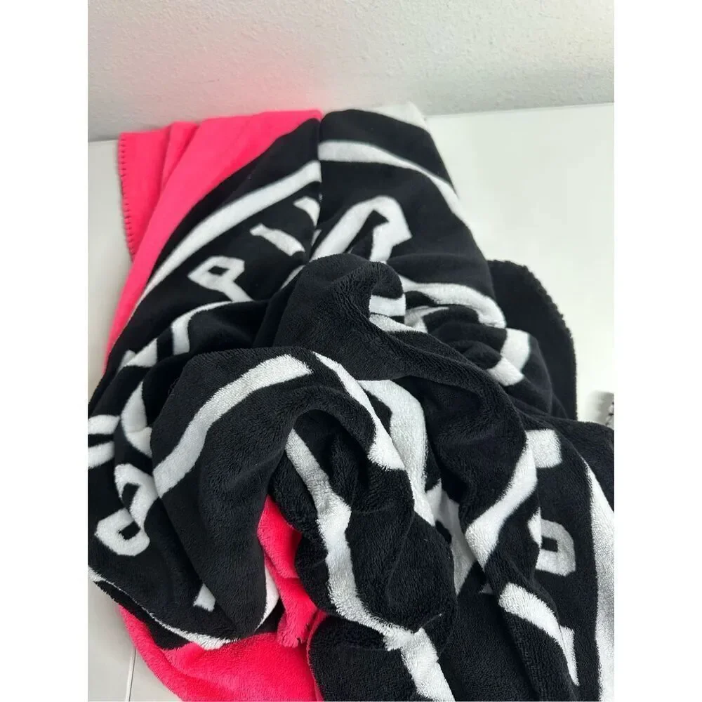 Rare Limited Victoria's Secret PINK Pink Black & White Stadium Blanket/Throw